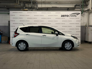 2017 Nissan Note II Рестайлинг, белый, 899000 рублей, вид 4
