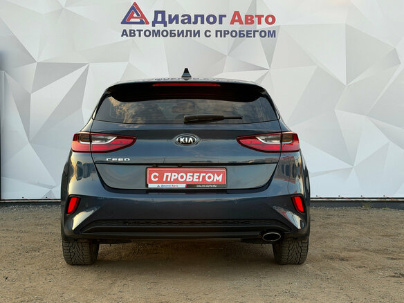 2018 Kia Ceed III, синий, 1450000 рублей - вид 7
