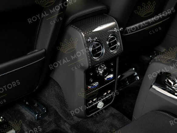 2025 Rolls-Royce Cullinan Black Badge I Рестайлинг (Series II), серый, 61900000 рублей - вид 23