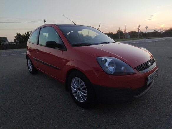 2007 Ford Fiesta Mk5, красный, 399900 рублей - вид 14