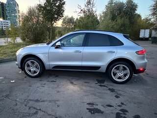 2020 Porsche Macan I Рестайлинг, серый, 3900000 рублей, вид 4
