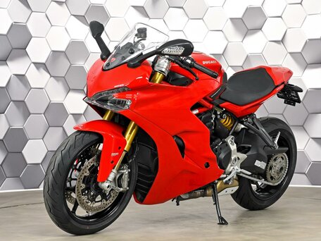 2018 Ducati Supersport, красный, 869000 рублей, вид 2