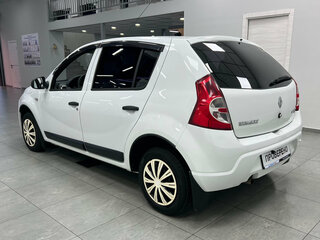 2012 Renault Sandero I, белый, 470000 рублей, вид 4
