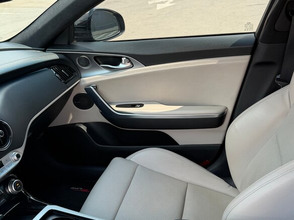 2018 Kia Stinger I, серый, 2300000 рублей - вид 9