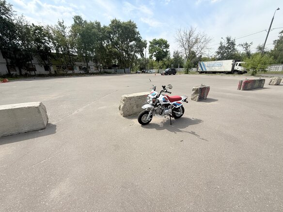 2026 Honda Z125 Monkey, белый - вид 5