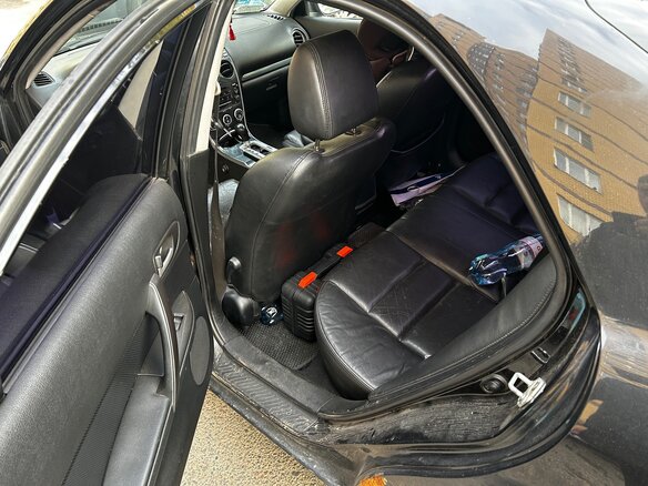 2006 Mazda 6 I (GG) Рестайлинг, чёрный, 230000 рублей - вид 16