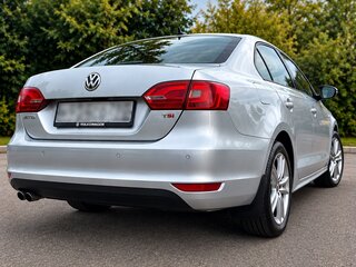 2012 Volkswagen Jetta VI, серебристый, 1395000 рублей, вид 4