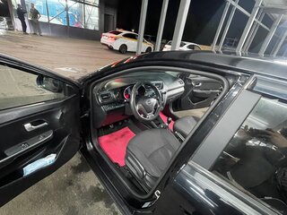 2015 Kia Rio III Рестайлинг, чёрный, 550000 рублей, вид 4