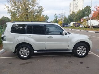 2019 Mitsubishi Pajero IV Рестайлинг 2, белый, 3300000 рублей, вид 4