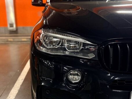 2016 BMW X5 50i III (F15), чёрный, 3300000 рублей, вид 2