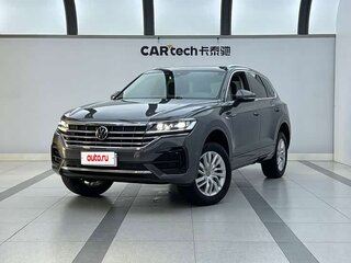 2023 Volkswagen Touareg III, чёрный, 7056000 рублей, вид 1