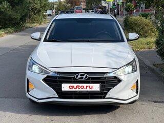 2019 Hyundai Elantra VI (AD) Рестайлинг, белый, 1300000 рублей, вид 2