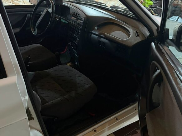 2011 Lada (ВАЗ) 2115, белый, 255000 рублей - вид 4