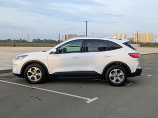 2021 Ford Kuga III, белый, 1996000 рублей, вид 5