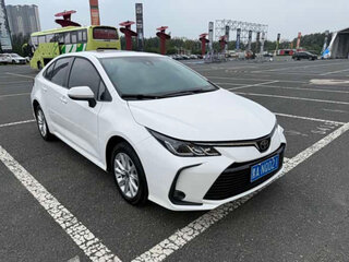 2023 Toyota Corolla XII (E210), белый, 1995000 рублей, вид 3