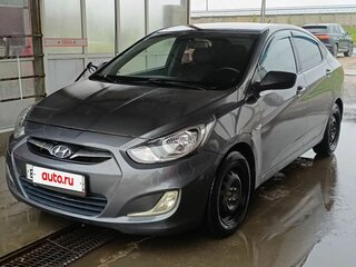 2013 Hyundai Solaris I, серый, 360000 рублей, вид 3