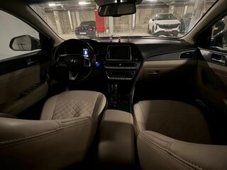2017 Hyundai Sonata VII (LF) Рестайлинг, чёрный, 1600000 рублей, вид 5