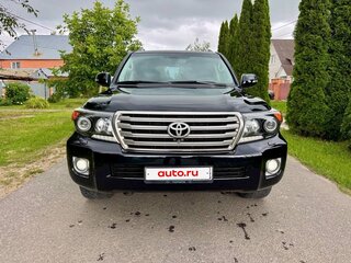 2013 Toyota Land Cruiser 200 Series Рестайлинг 1, чёрный, 3300000 рублей, вид 2