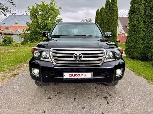 2013 Toyota Land Cruiser 200 Series Рестайлинг 1, чёрный, 3300000 рублей - вид 1
