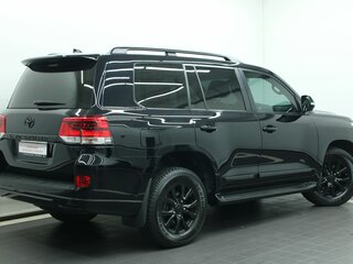 2021 Toyota Land Cruiser 200 Series Рестайлинг 2, чёрный, 9360000 рублей, вид 2