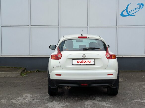 2011 Nissan Juke I, белый - вид 5