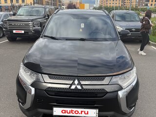 2021 Mitsubishi Outlander III Рестайлинг 3, чёрный, 1440000 рублей, вид 1