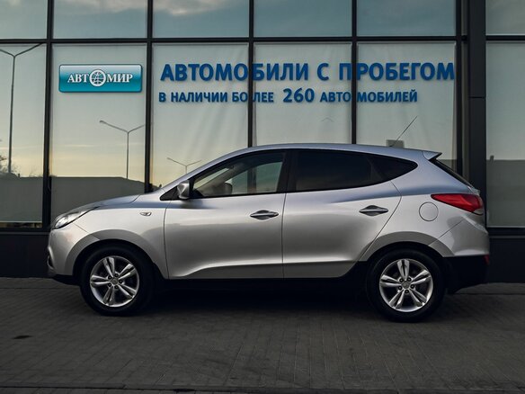 2010 Hyundai ix35 I, серебристый, 1137000 рублей - вид 1