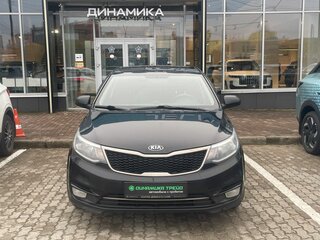 2015 Kia Rio III Рестайлинг, чёрный, 792000 рублей, вид 2