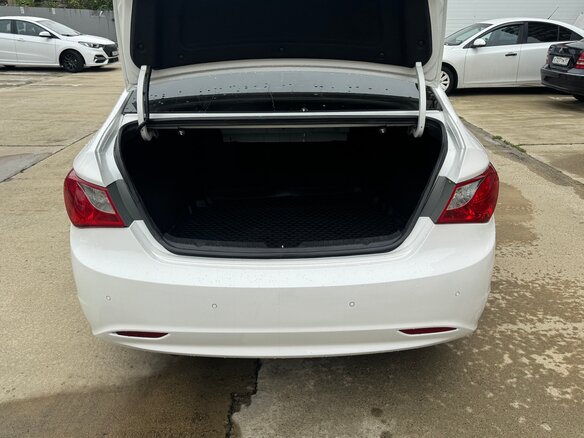 2011 Hyundai Sonata VI (YF), белый, 1250000 рублей - вид 8