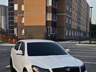2012 Skoda Octavia II (A5) Рестайлинг, белый, 985000 рублей, вид 1