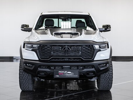 2025 Ram 1500 RHO V Рестайлинг, белый, 10790000 рублей, вид 2