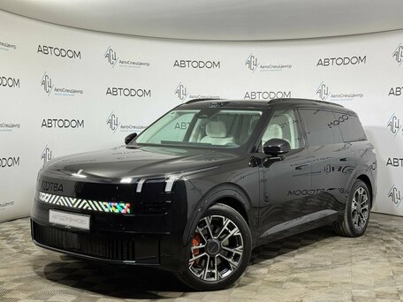 Lynk & Co 900
