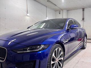 2021 Jaguar XE L I Рестайлинг, синий, 3620000 рублей, вид 1