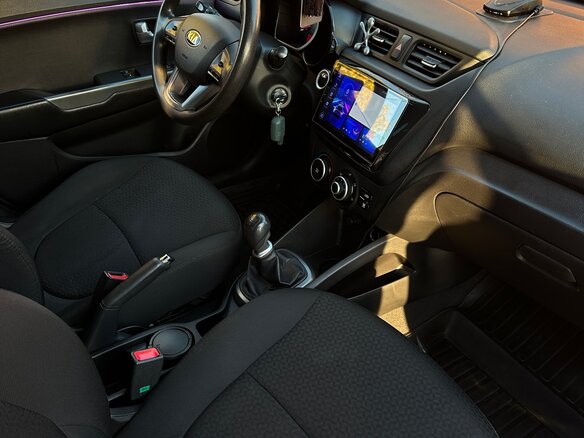 2014 Kia Rio III, белый, 949000 рублей - вид 4