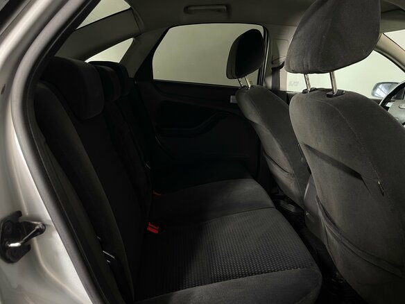 2007 Ford Focus II, серебристый, 320000 рублей - вид 16