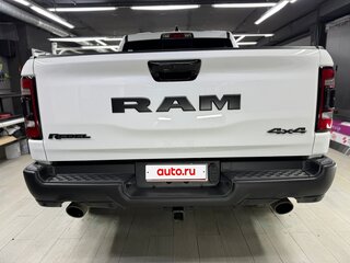 2023 Ram 1500 Crew Cab V, белый, 8340000 рублей, вид 4