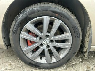 2020 Volkswagen Polo V Рестайлинг, коричневый, 1395000 рублей, вид 4