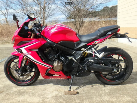 2019 Honda CBR 650R, красный, 750000 рублей, вид 1