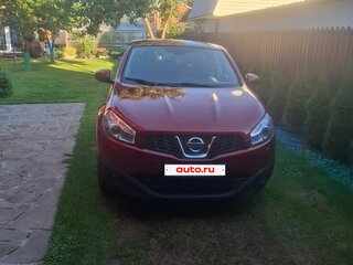 2013 Nissan Qashqai I Рестайлинг, красный, 990000 рублей, вид 1