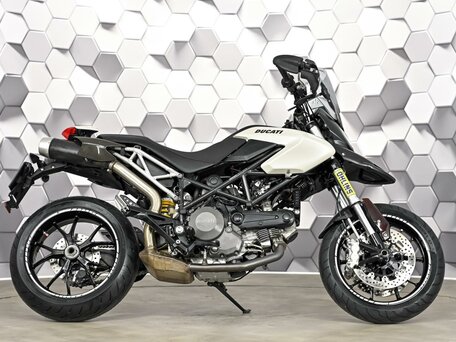 2010 Ducati Hypermotard, белый, 555000 рублей, вид 3