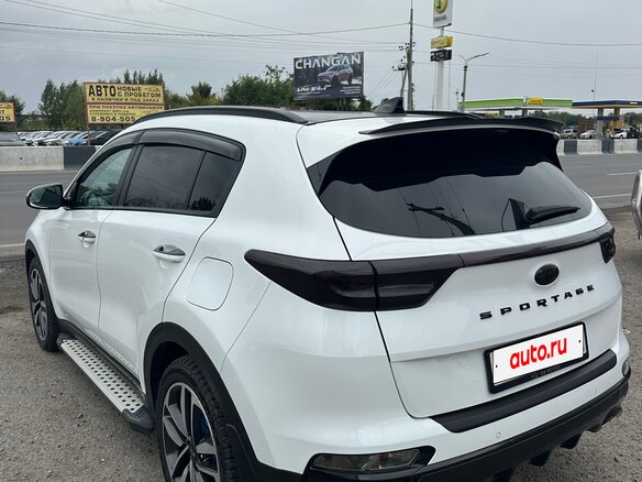 2018 Kia Sportage IV Рестайлинг, белый, 2850000 рублей - вид 12