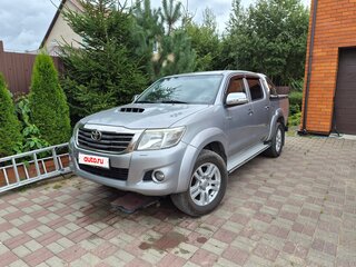 2015 Toyota Hilux VII Рестайлинг, серебристый, 1800000 рублей, вид 1