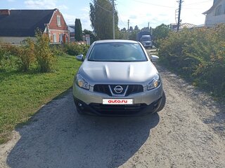 2010 Nissan Qashqai I Рестайлинг, серебристый, 750000 рублей, вид 2