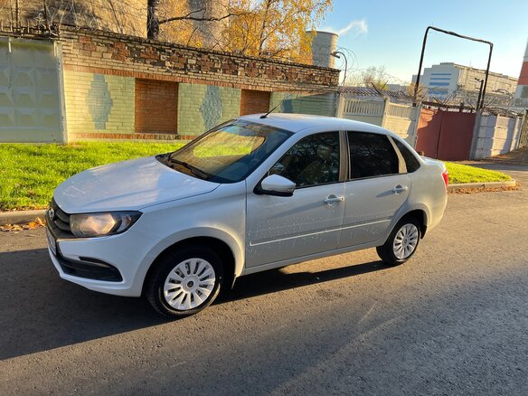 2024 Lada (ВАЗ) Granta I Рестайлинг, белый, 580000 рублей - вид 21