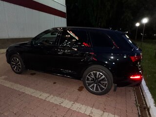 2022 Audi Q7 55 TFSI II (4M) Рестайлинг, чёрный, 6650000 рублей, вид 5