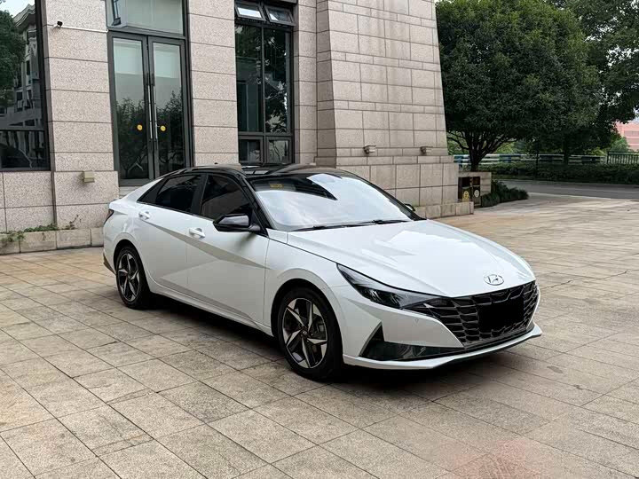 Открыть фотографии: Hyundai Elantra VII (CN7) Рестайлинг