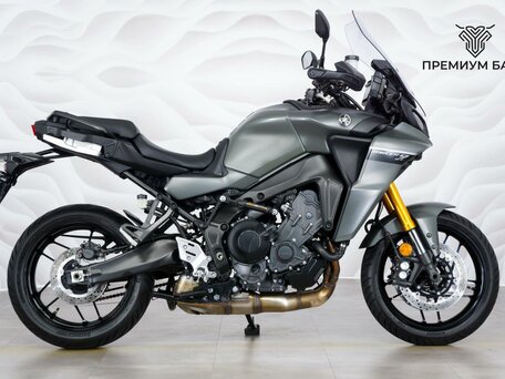 2021 Yamaha MT-09 Tracer (FJ-09), серый, 1299000 рублей, вид 1