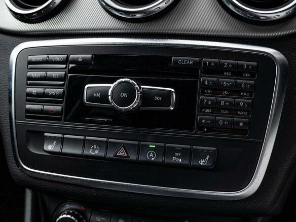 2014 Mercedes-Benz GLA 180 I (X156), серый, 2134000 рублей - вид 12