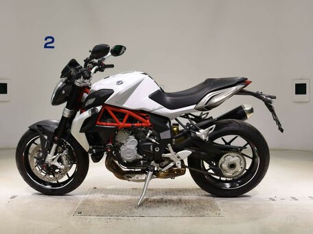 2012 MV Agusta Brutale 800, белый, 677000 рублей, вид 1