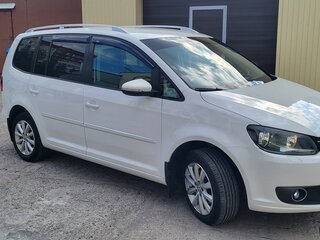 2012 Volkswagen Touran I Рестайлинг 2, белый, 925000 рублей, вид 1